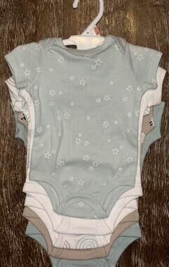 Lullaby Lane Set of 5 One Piece Short Sleeve Under Shirts Unisex Baby 0-3 Months